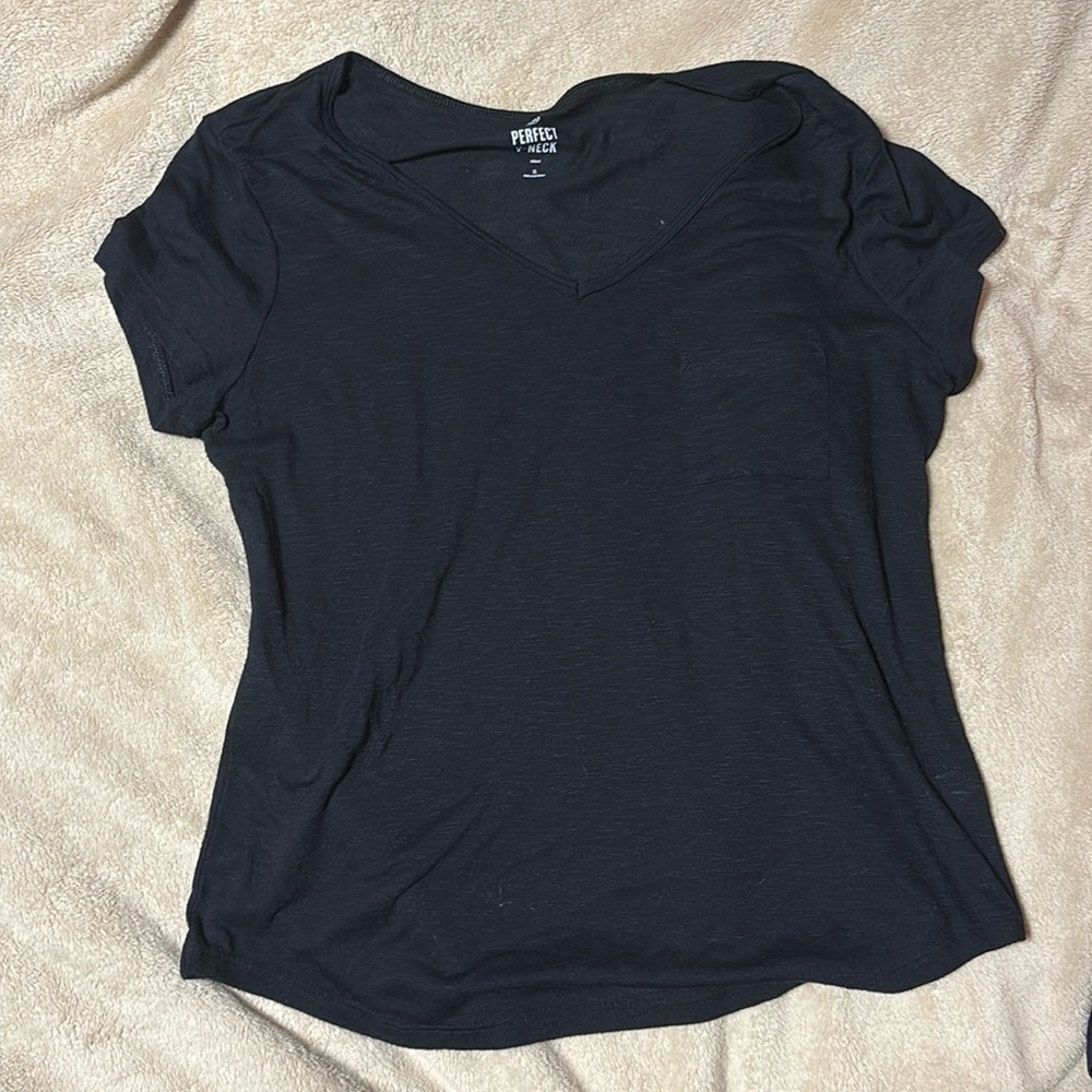 Perfect v neck black short sleeve
